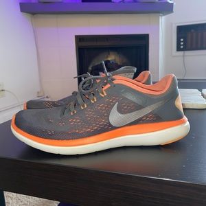 Women’s Nike runners